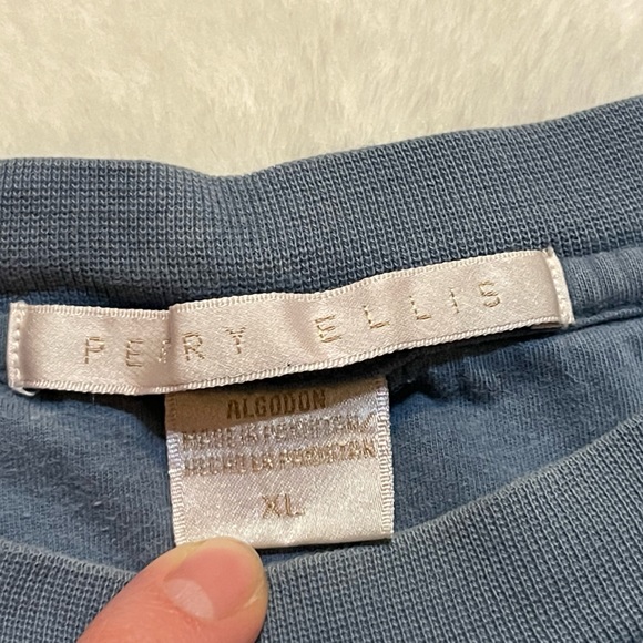 Perry Ellis tee shirt - Picture 2 of 3